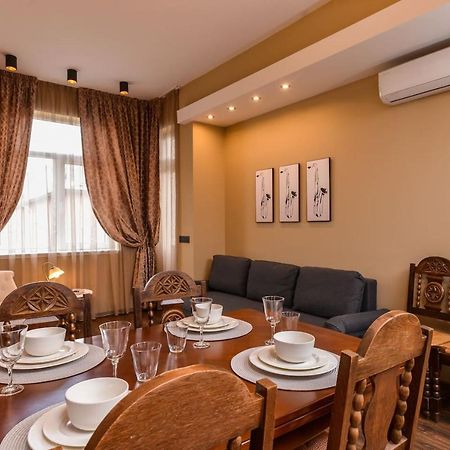 Sofia Dream Apartments - Jazzy Two Bedroom Suite By Flat Mаnager Exteriör bild